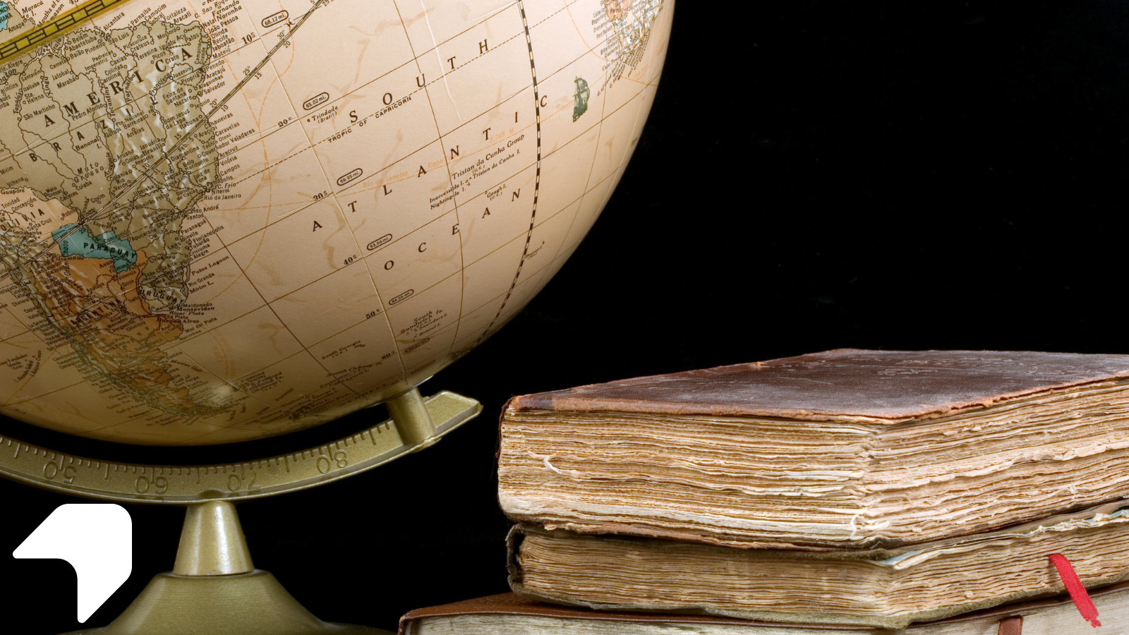 Blog afbeelding wereldbol met boeken